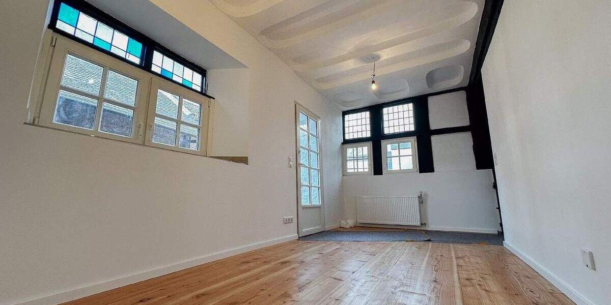 Einfamilienhaus Euskirchen Flamersheim - 7 Zimmer, 190 m&sup2;, 2.280&euro; | Angebot:25695597