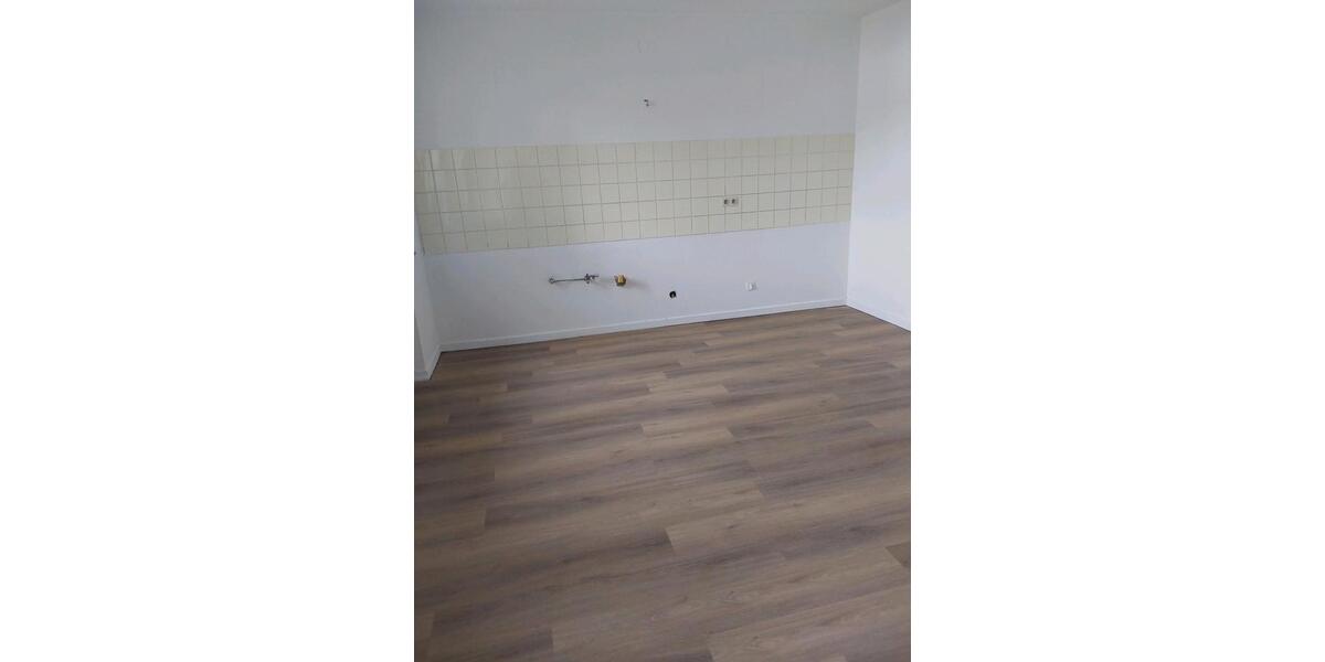 Etagenwohnung Marburg Marbach - 5 Zimmer, 130 m&sup2;, 1.400&euro; | Angebot:25983150