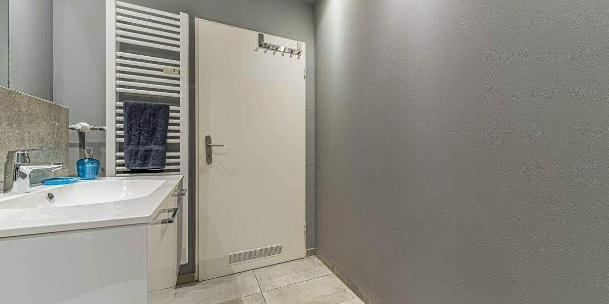 Etagenwohnung Frankfurt am Main Westend-Süd - 2 Zimmer, 48 m&sup2;, 1.810&euro; | Angebot:25768512