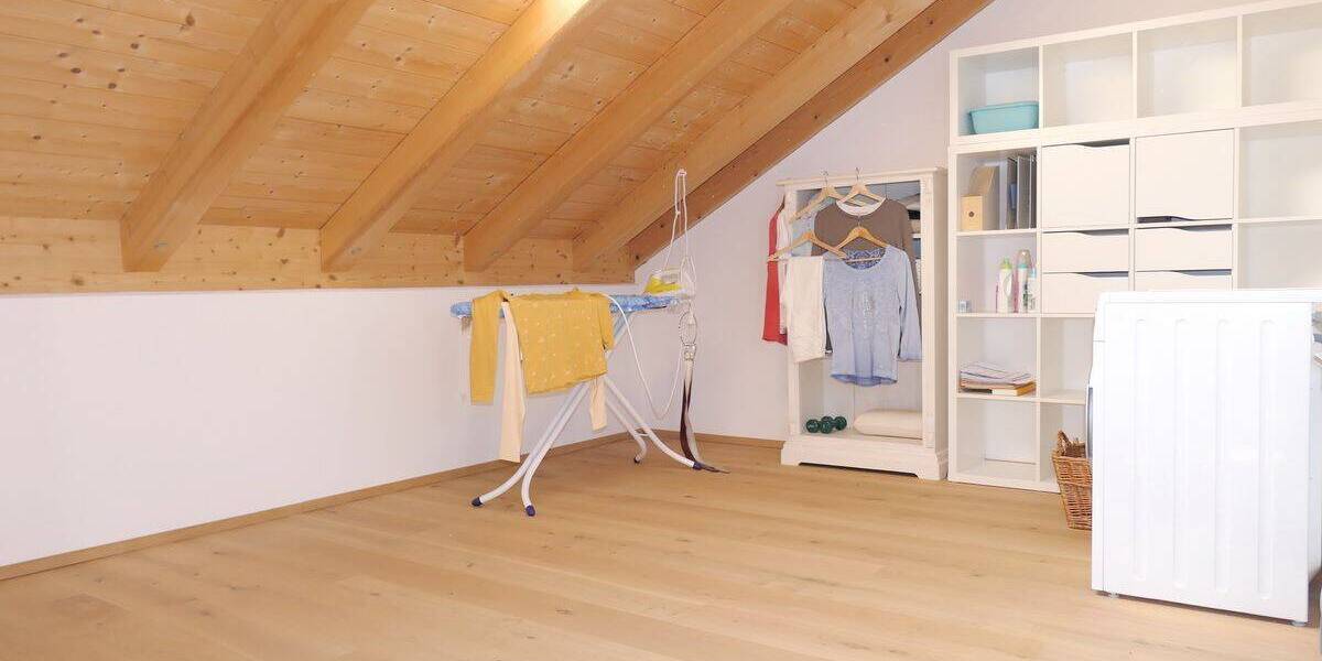 Etagenwohnung Lenggries - 4 Zimmer, 161 m&sup2;, 2.250&euro; | Angebot:26129498