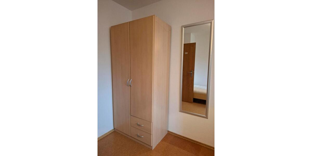 Wohnen auf Zeit Ravensburg - 1 Zimmer, 12 m&sup2;, 350&euro; | Angebot:25989621