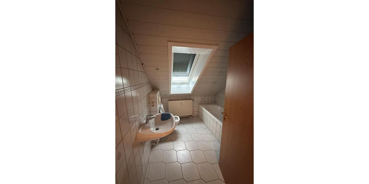 Dachgeschoßwohnung Wernberg-Köblitz Köblitz - 3 Zimmer, 127 m&sup2;, 980&euro; | Angebot:26049406