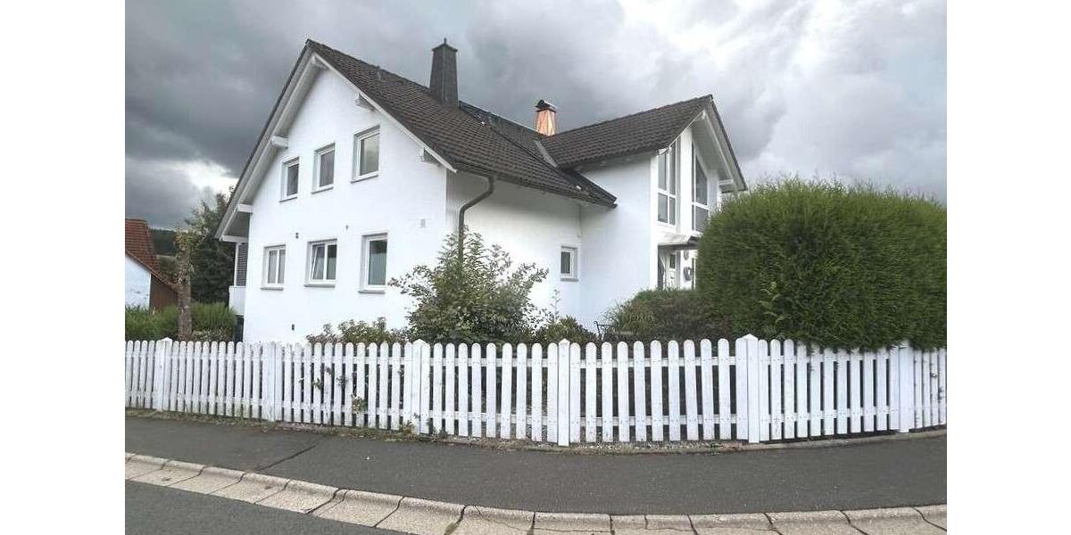 Erdgeschoßwohnung Wunsiedel - 4.5 Zimmer, 150 m&sup2;, 1.210&euro; | Angebot:26662090
