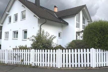 Wohnung Wunsiedel - 4.5 Zimmer, 150 m&sup2;, 1.210&euro; | Angebot:26662090