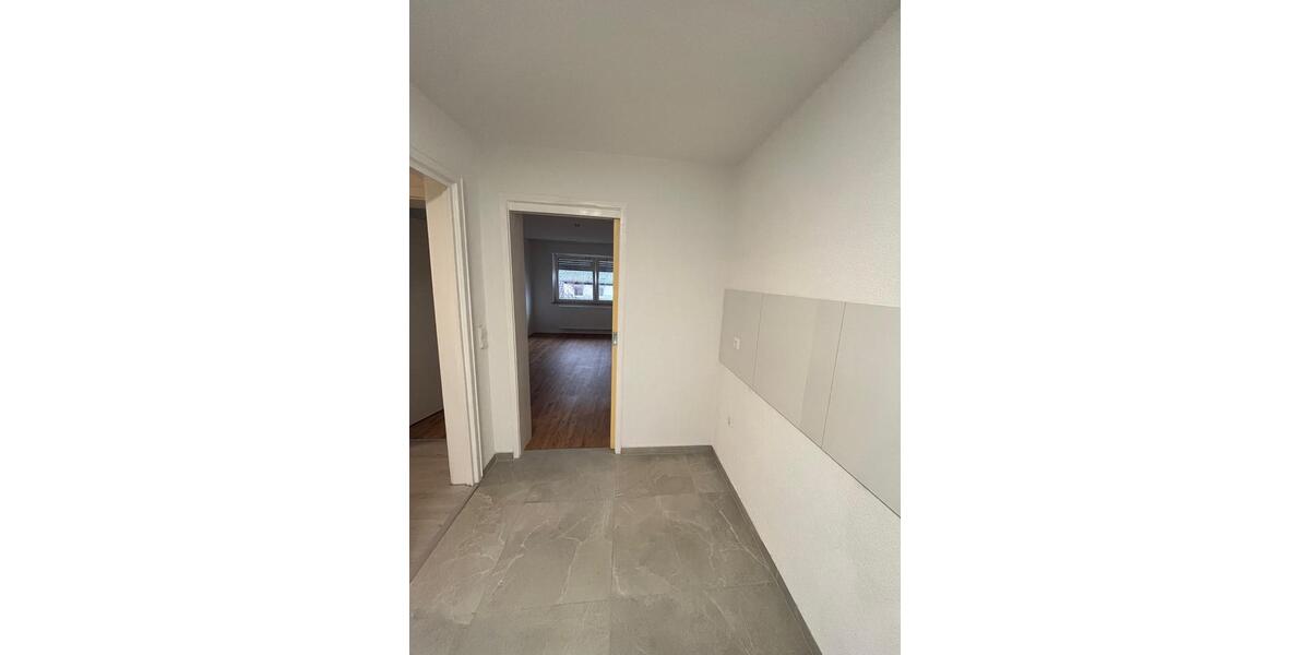 Etagenwohnung Baltmannsweiler - 4 Zimmer, 87 m&sup2;, 1.200&euro; | Angebot:26634518