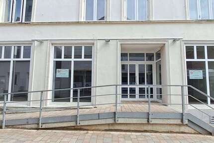 Einzelhandel in Meldorf 3.500 € 370 m² zimmer