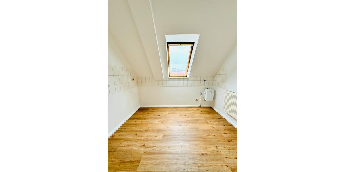 Dachgeschoßwohnung Leipzig Nord - 2 Zimmer, 56 m&sup2;, 610&euro; | Angebot:26688126