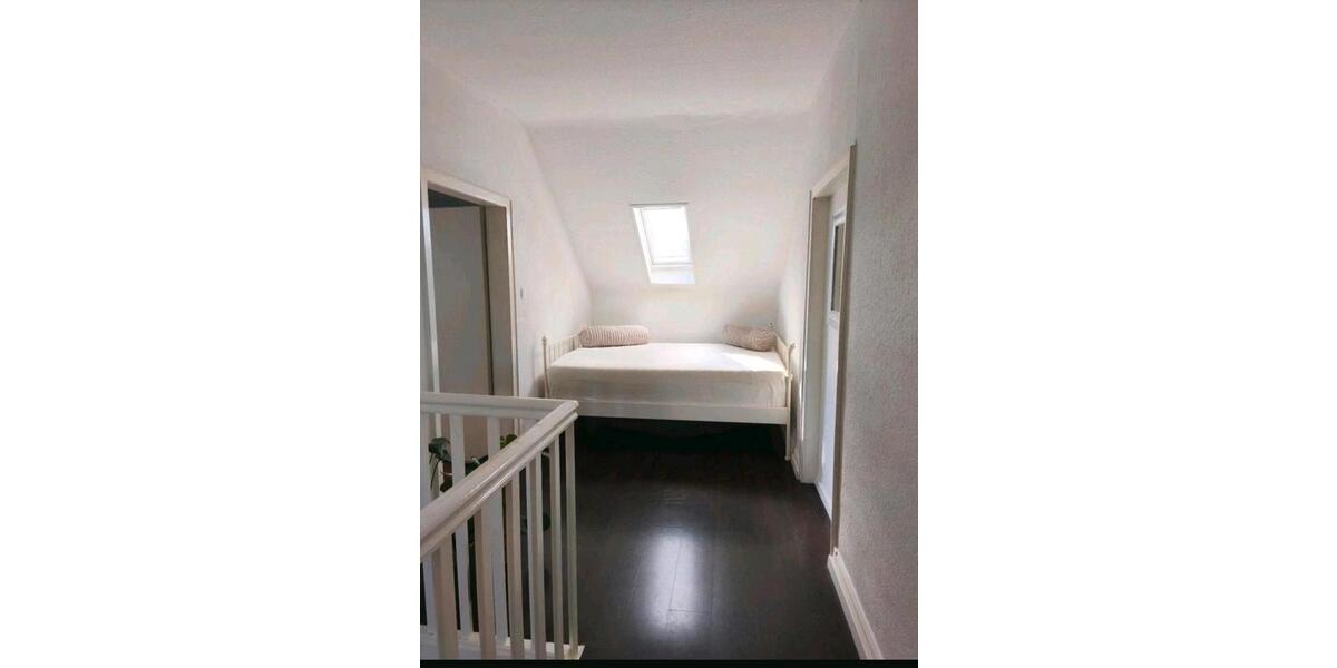 Wohnen auf Zeit Krefeld Hülser Berg - 3 Zimmer, 92 m&sup2;, 1.900&euro; | Angebot:24153742