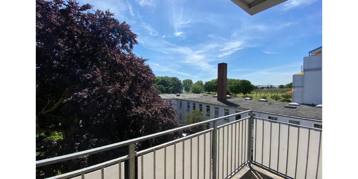 Etagenwohnung Bremen Blumenthal - 3 Zimmer, 192 m&sup2;, 895&euro; | Angebot:25496004