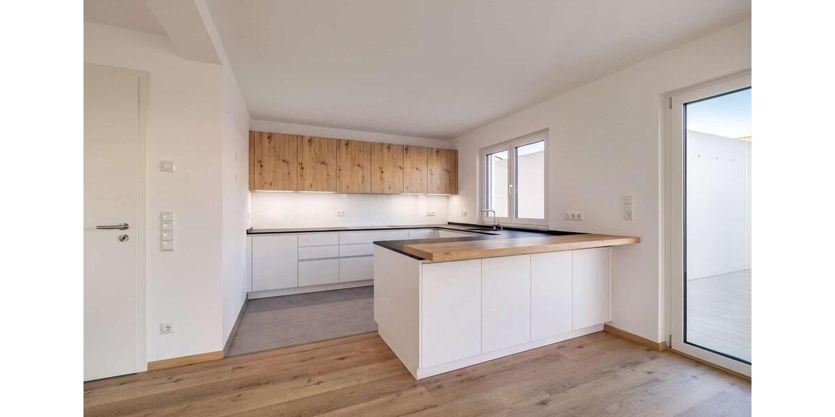 Doppelhaushälfte Gilching - 7 Zimmer, 201 m&sup2;, 3.700&euro; | Angebot:26283701