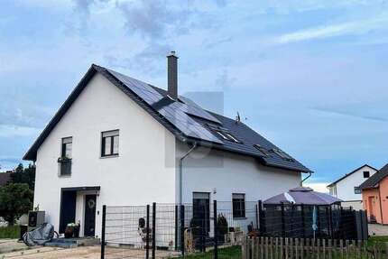 Haus Nordendorf - 4 Zimmer, 128 m&sup2;, 1.600&euro; | Angebot:27193501