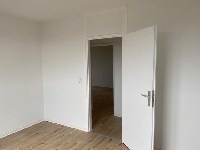 *Frisch renovierte 3-Zimmerwohnung mit Balkon und toller Aussicht* 3 zimmer