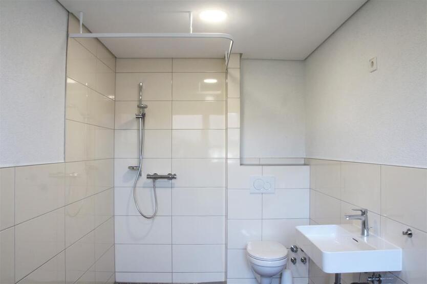 Stilvolle 2-Zimmer-Wohnung mit Fußbodenheizung und Hausautomation (Teilort Stein) zimmer