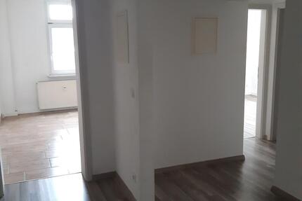 Wohnung Werdau - 4 Zimmer, 91 m&sup2;, 460&euro; | Angebot:24697998