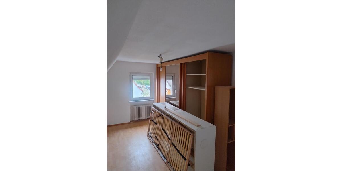 Einfamilienhaus Dettelbach - 7 Zimmer, 120 m&sup2;, 1.100&euro; | Angebot:26227861