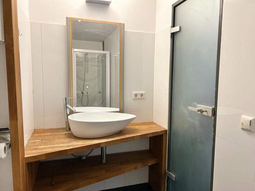 ***SINGLE WOHNUNG*** GEPFLEGTE KLEINE 2 ZIMMER WOHNUNG MIT EINBAUKÜCHE 2 zimmer