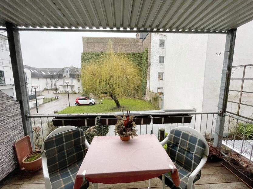 Schöne 2-Zimmer-Wohnung mit Balkon und EBK 2 zimmer