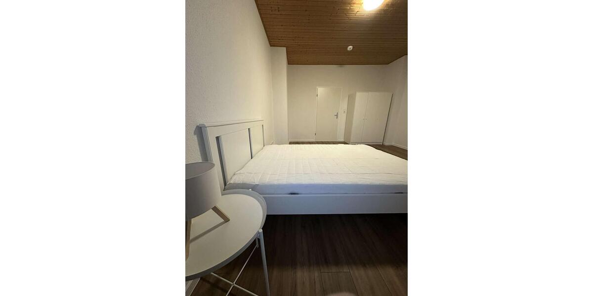 Etagenwohnung Hannover Linden-Limmer - 1 Zimmer, 20 m&sup2;, 525&euro; | Angebot:26099054
