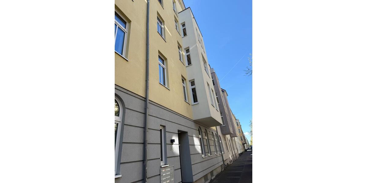 Dachgeschoßwohnung Wilhelmshaven - 2 Zimmer, 89 m&sup2;, 758&euro; | Angebot:20460985