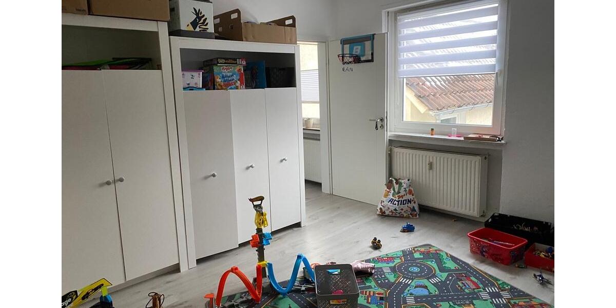Etagenwohnung Bünde - 3 Zimmer, 110 m&sup2;, 800&euro; | Angebot:24851493