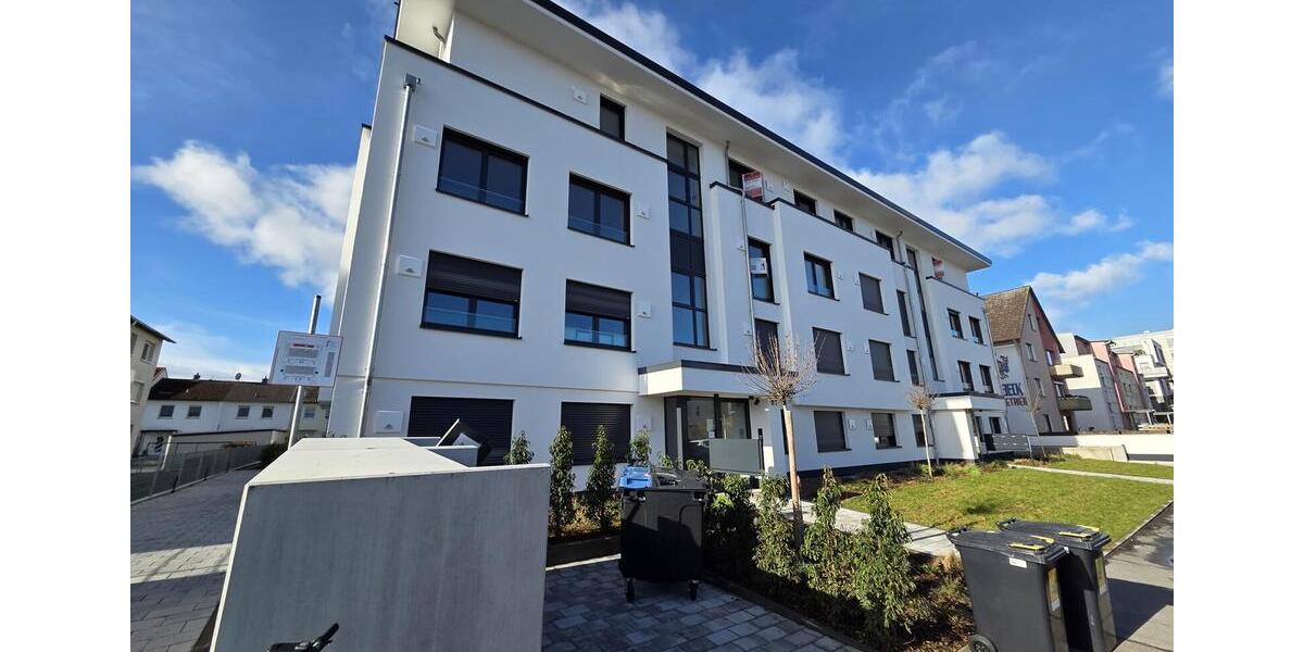 Dachgeschoßwohnung Wiesbaden Mainz-Kastel - 2 Zimmer, 83 m&sup2;, 1.450&euro; | Angebot:24849717