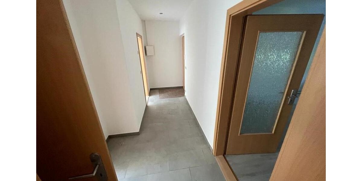 Erdgeschoßwohnung Zörbig - 3 Zimmer, 64 m&sup2;, 430&euro; | Angebot:26096236