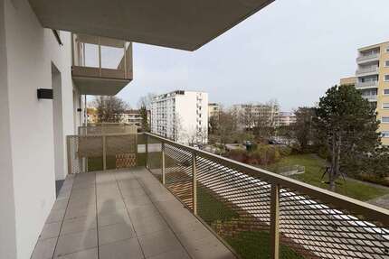 Wohnung zum Mieten in Oberschleißheim 957 € 65.95 m² 2 zimmer