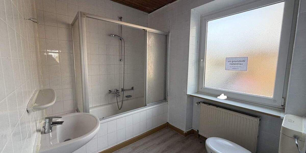 Etagenwohnung Selb - 3 Zimmer, 74 m&sup2;, 490&euro; | Angebot:23733432