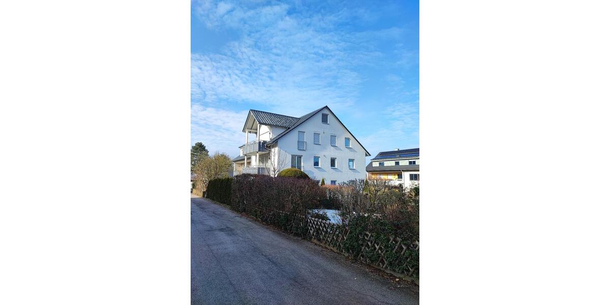 Dachgeschoßwohnung Heroldsbach - 3.5 Zimmer, 106 m&sup2;, 1.160&euro; | Angebot:26119763