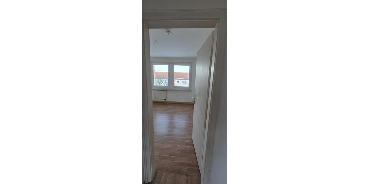 Etagenwohnung Kamenz - 4 Zimmer, 69 m&sup2;, 480&euro; | Angebot:25721643