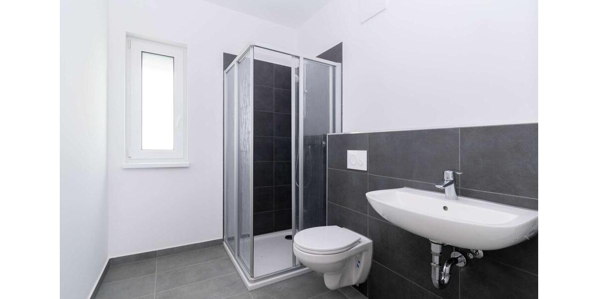 Etagenwohnung Schkeuditz - 3 Zimmer, 80 m&sup2;, 900&euro; | Angebot:26004587