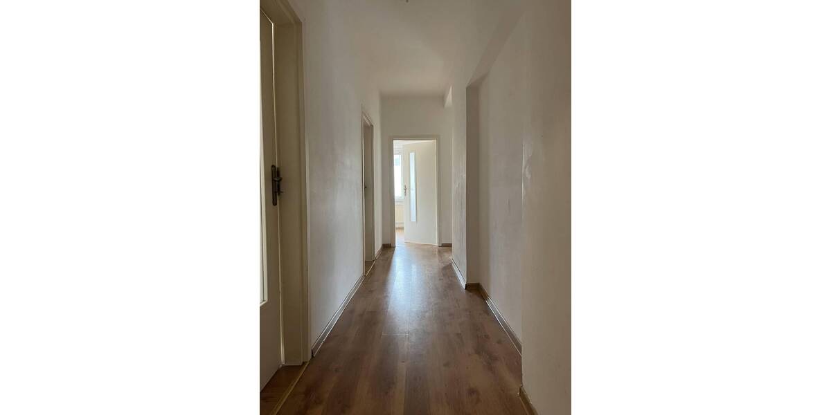 Etagenwohnung Zwickau Pölbitz - 3 Zimmer, 75 m&sup2;, 400&euro; | Angebot:26731060