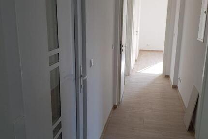 Wohnung Wetzlar - 4 Zimmer, 93 m&sup2;, 840&euro; | Angebot:24831115