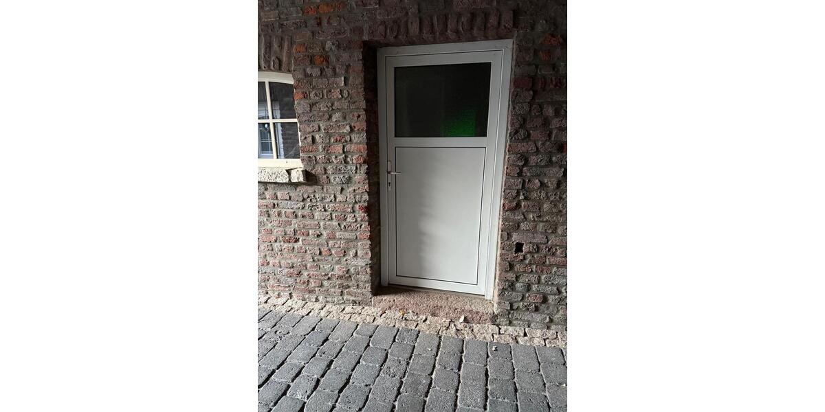 Wohnen auf Zeit Heinsberg - 2 Zimmer, 75 m&sup2;, 100&euro; | Angebot:25335926
