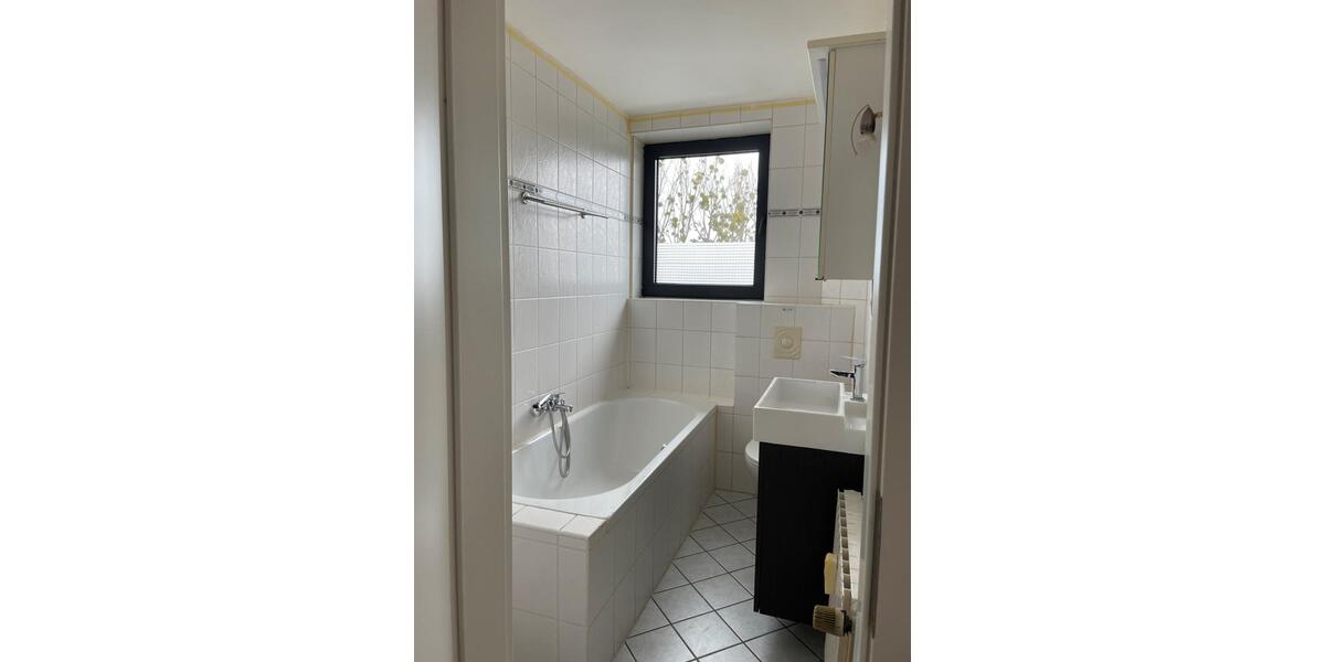 Dachgeschoßwohnung Minden - 3.5 Zimmer, 75 m&sup2;, 750&euro; | Angebot:25420382