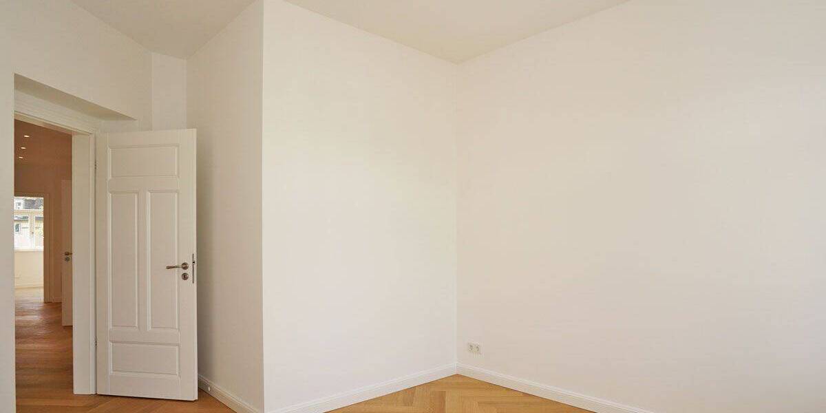 Etagenwohnung Dresden Striesen-Ost - 4 Zimmer, 103 m&sup2;, 1.995&euro; | Angebot:26684462