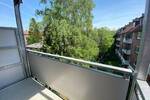 HH-BERGEDORF, Nähe S-Bahnhelle, gepflegte 2,5 Zi.-Whg60m², EBK, Balkon, Dielenboden € 860,- inkl. zzgl. Hzg. 2 zimmer