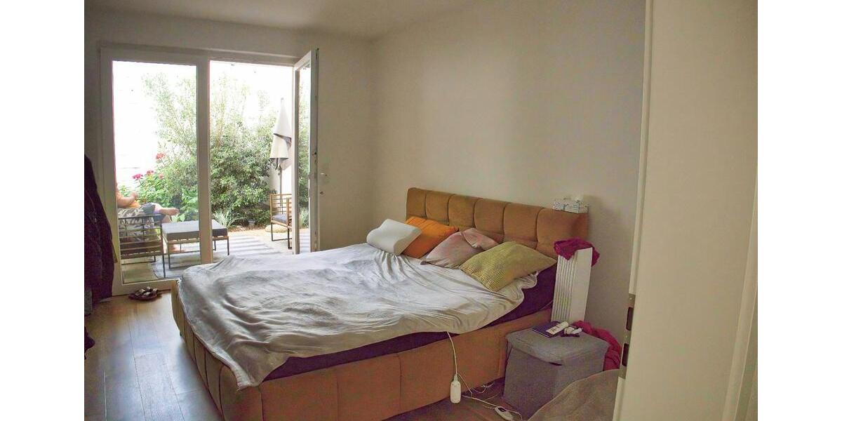 Erdgeschoßwohnung Frankfurt am Main Ost - 2 Zimmer, 82 m&sup2;, 1.400&euro; | Angebot:25129076