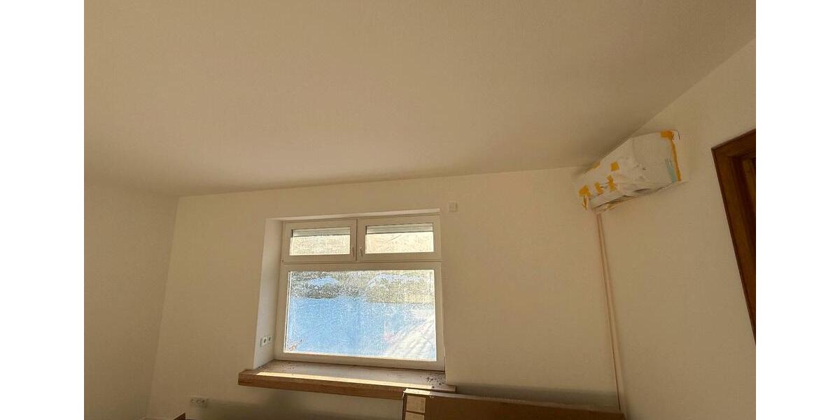 Kernsanierte, großzügige 2-Zimmer Wohnung im Grünen 2 zimmer