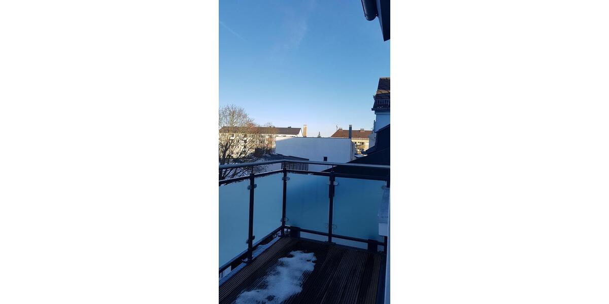 Dachgeschoßwohnung Hof Altstadt - 4 Zimmer, 100 m&sup2;, 1.250&euro; | Angebot:26470993