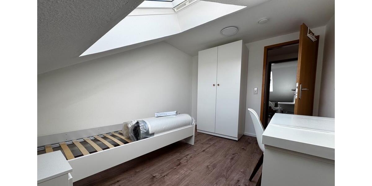 Wohnen auf Zeit Karlsruhe Südstadt - 1 Zimmer, 10 m&sup2;, 550&euro; | Angebot:26224655