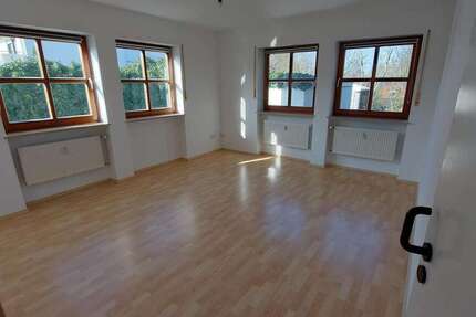 Wohnung Bogen - 2 Zimmer, 75 m&sup2;, 640&euro; | Angebot:24586849