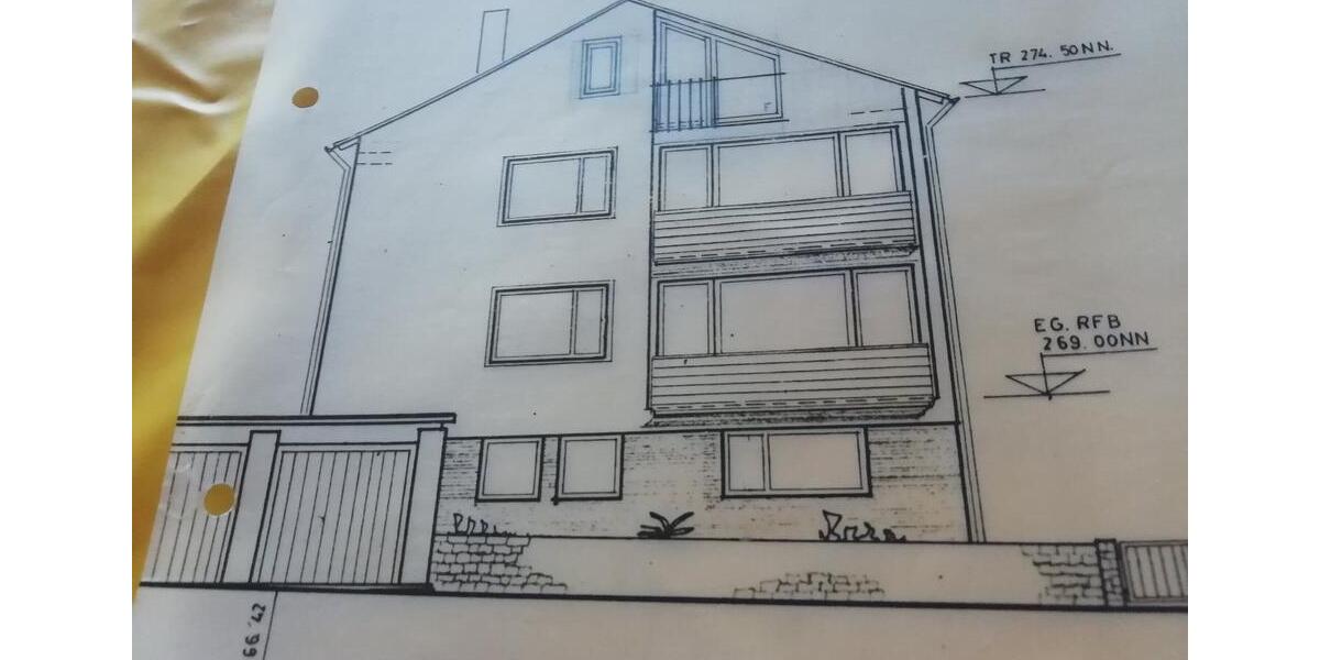 Dachgeschoßwohnung Weinstadt - 3 Zimmer, 74 m&sup2;, 850&euro; | Angebot:26617477