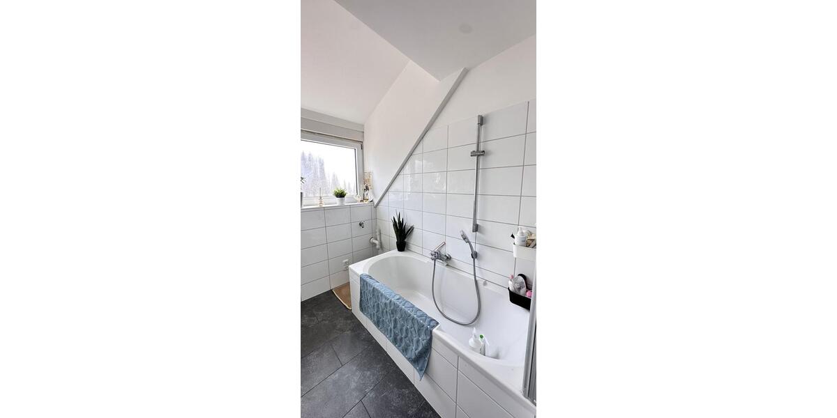 Dachgeschoßwohnung Gunzenhausen - 3 Zimmer, 57 m&sup2;, 650&euro; | Angebot:26461542
