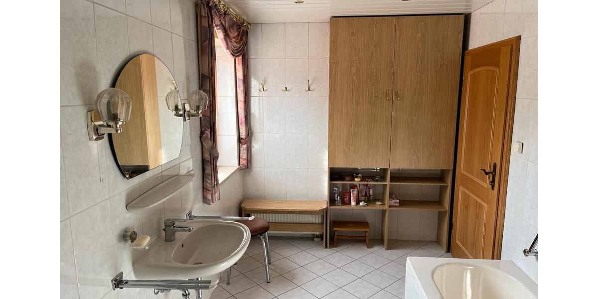 Einfamilienhaus Stötten am Auerberg - 5 Zimmer, 156 m&sup2;, 1.670&euro; | Angebot:25640592