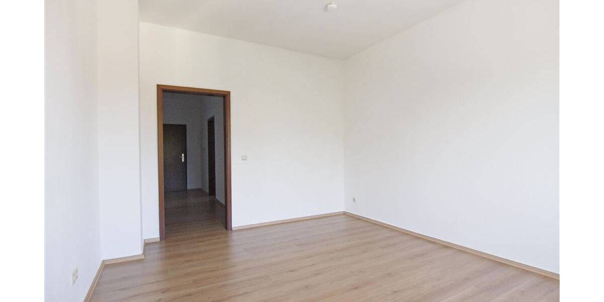 Etagenwohnung Frankenberg - 2 Zimmer, 81 m&sup2;, 399&euro; | Angebot:25821056