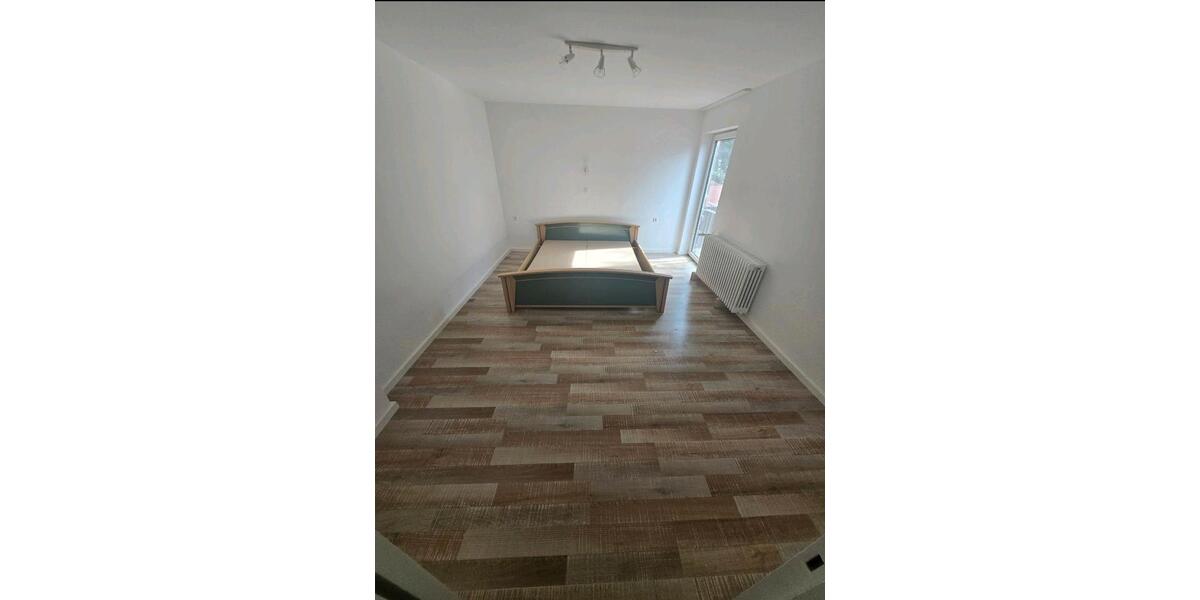 Reihenhaus Bad Wildbad - 8 Zimmer, 224 m&sup2;, 1.600&euro; | Angebot:25052132