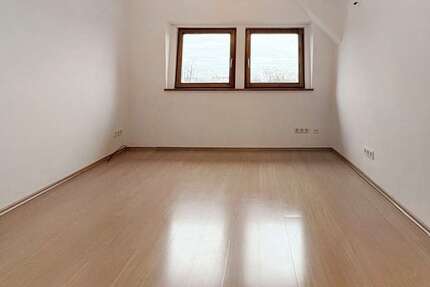 Wohnung zum Mieten in Augsburg 800 € 68.8 m² 3 zimmer