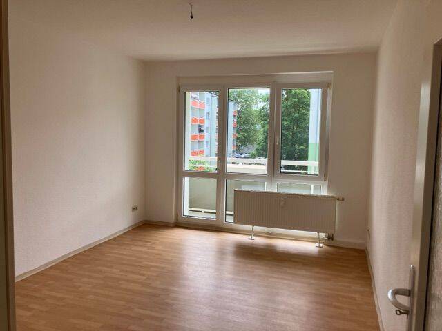 Etagenwohnung Gera Lusan - 2 Zimmer, 58 m&sup2;, 350&euro; | Angebot:26805882