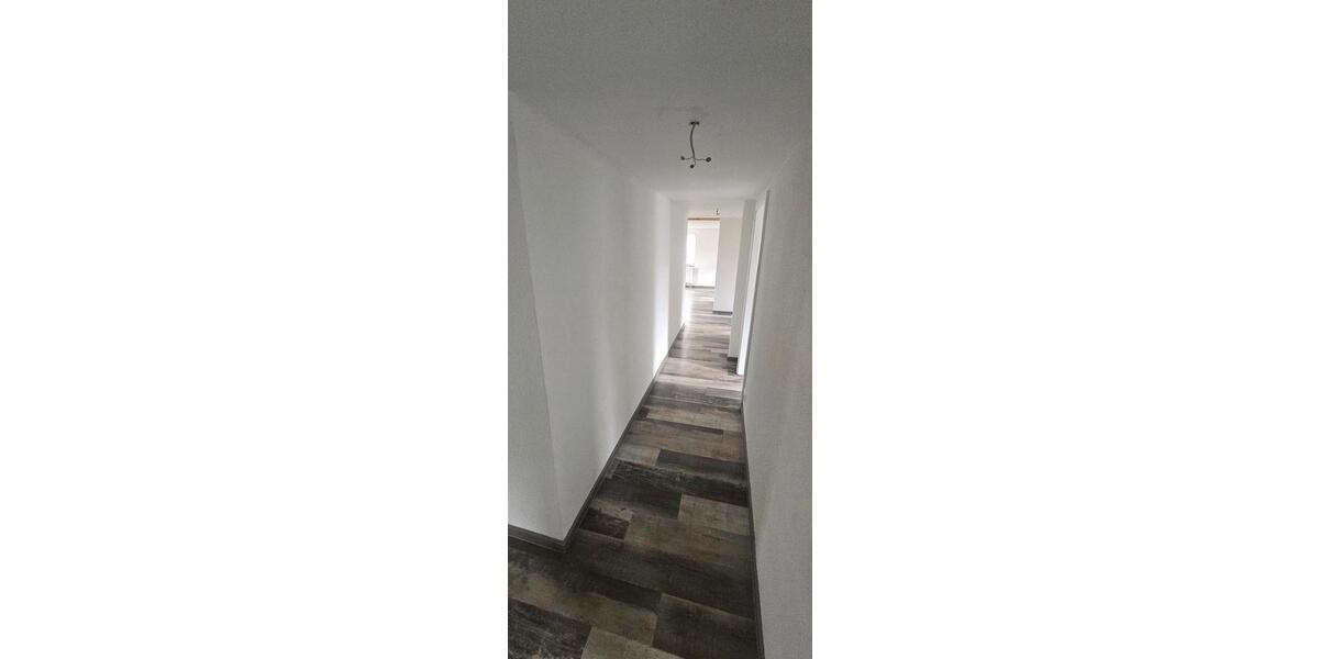 Etagenwohnung Dornhan - 5 Zimmer, 120 m&sup2;, 1.100&euro; | Angebot:26335041